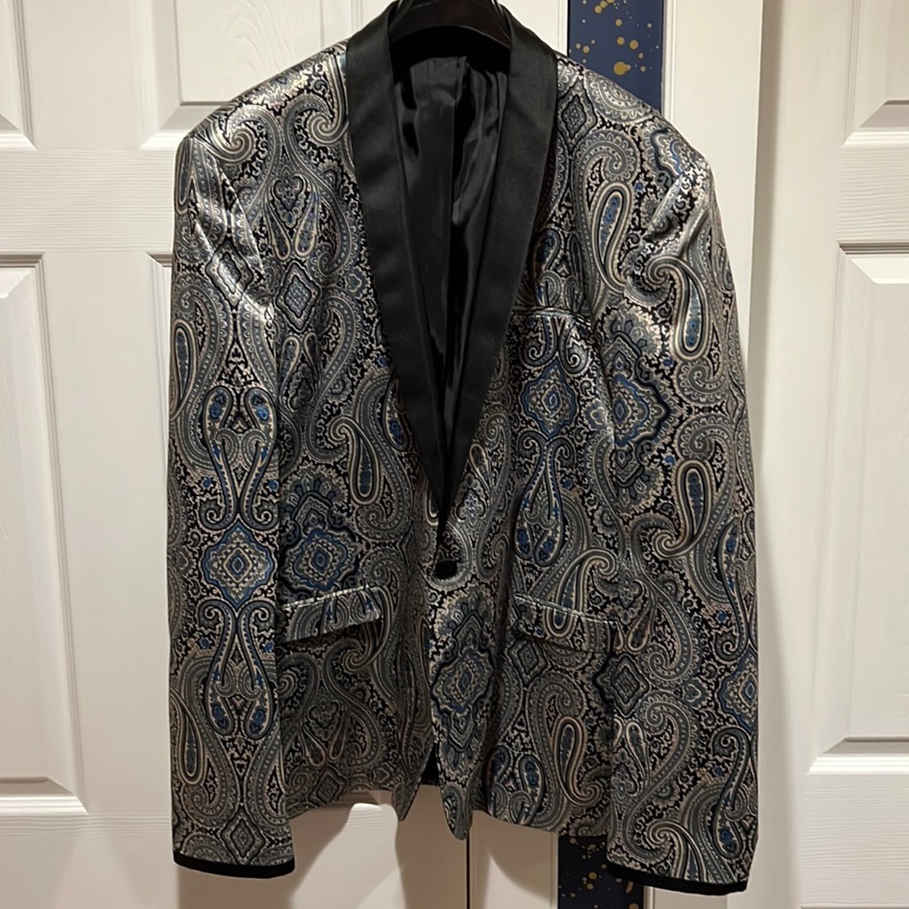Dinner Jacket. Satin lapel and piping.